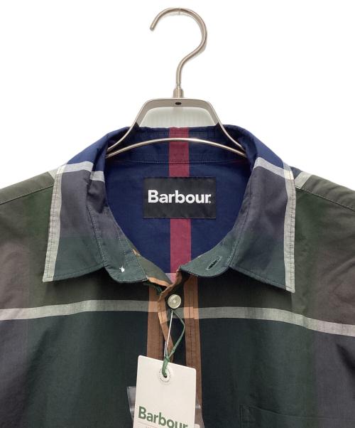 Barbour（バブアー）Barbour (バブアー) ラージ タータン チェック レギュラーカラー シャツ オリーブ サイズ:SIZE 40 未使用品の古着・服飾アイテム