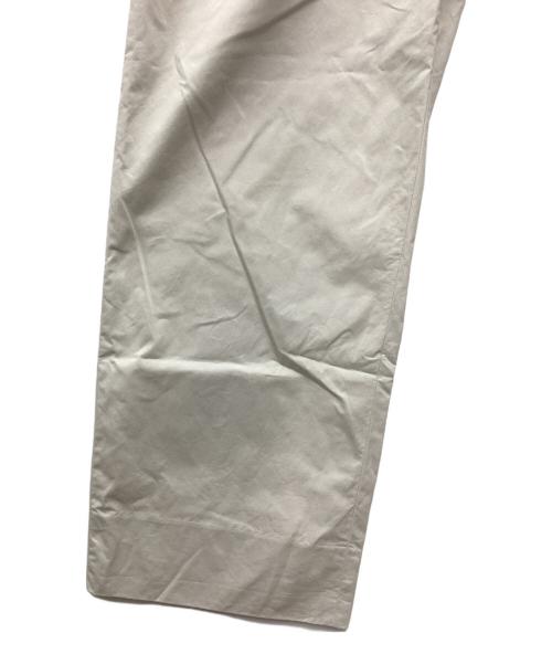 H BEAUTY&YOUTH（エイチ ビューティー&ユース）H BEAUTY&YOUTH (エイチ ビューティー&ユース) ピーチスキン2プリーツチノパンツ ホワイト サイズ:SIZE Mの古着・服飾アイテム