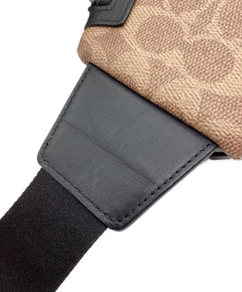 COACH（コーチ）COACH (コーチ) ドミニク クロスボディバッグ シグネチャー ベージュ×ブラックの古着・服飾アイテム