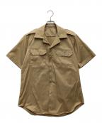 US ARMYユーエスアーミー）の古着「半袖サテンシャツ」｜ベージュ