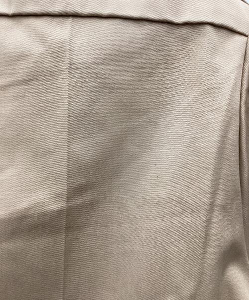 US ARMY（ユーエスアーミー）US ARMY (ユーエスアーミー) 半袖サテンシャツ ベージュ サイズ:SIZE Mの古着・服飾アイテム