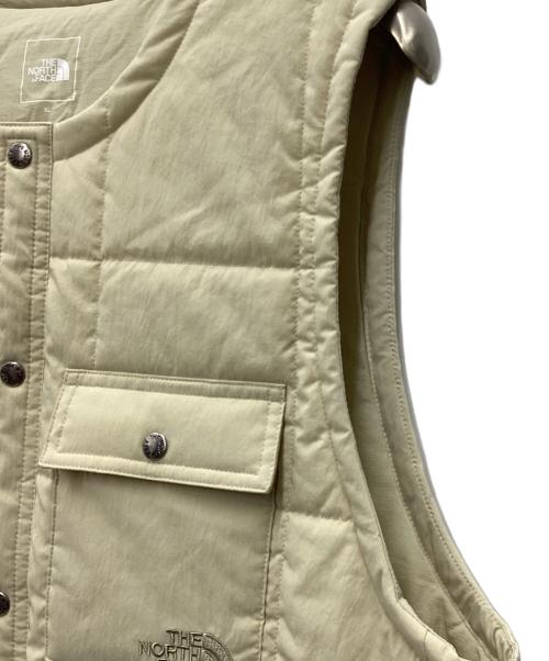 THE NORTH FACE（ザ ノース フェイス）THE NORTH FACE (ザ ノース フェイス) メドウウォームベスト アイボリー サイズ:SIZE XL 未使用品の古着・服飾アイテム