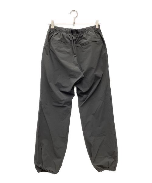 GRAMICCI（グラミチ）GRAMICCI (グラミチ) 4WAYストレッチパンツ グレー サイズ:SIZE Mの古着・服飾アイテム