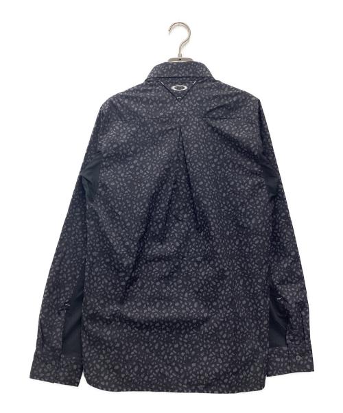 OAKLEY（オークリー）OAKLEY (オークリー) 長袖シャツ ブラック サイズ:SIZE Mの古着・服飾アイテム
