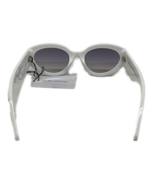 MARC JACOBS（マークジェイコブス）MARC JACOBS (マークジェイコブス) サングラス ホワイト 未使用品の古着・服飾アイテム