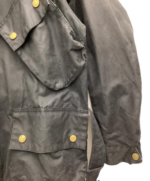Barbour（バブアー）Barbour (バブアー) Beacon jacket オイルドジャケット ENGLAND製 90S 裏地赤チェック ベルト付き ブラック サイズ:SIZE 40の古着・服飾アイテム