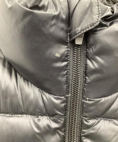 EMPORIO ARMANI（エンポリオアルマーニ）EMPORIO ARMANI (エンポリオアルマーニ) ダウンベスト ブラック サイズ:SIZE Mの古着・服飾アイテム