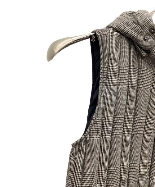 DUVETICA（デュベティカ）DUVETICA (デュベティカ) ダウンベスト グレー サイズ:SIZE 44の古着・服飾アイテム