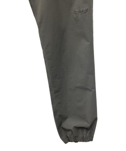 GRAMICCI（グラミチ）GRAMICCI (グラミチ) ストレッチパンツ グレー サイズ:SIZE Sの古着・服飾アイテム