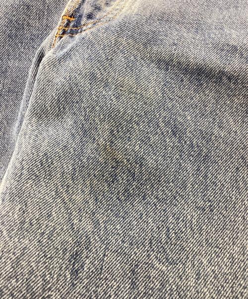 LEVI'S（リーバイス）LEVI'S (リーバイス) デニムパンツ USA製 ボタンフライ 90s ボタン裏553 501 スカイブルー サイズ:SIZE 83.5cm (W33)の古着・服飾アイテム