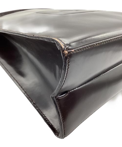 GUCCI（グッチ）GUCCI (グッチ) エナメルバッグ ダークブラウンの古着・服飾アイテム