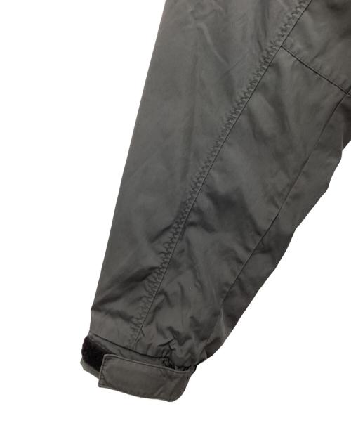 HELLY HANSEN（ヘリーハンセン）HELLY HANSEN (ヘリーハンセン) ナイロンブルゾン グレー サイズ:SIZE Mの古着・服飾アイテム