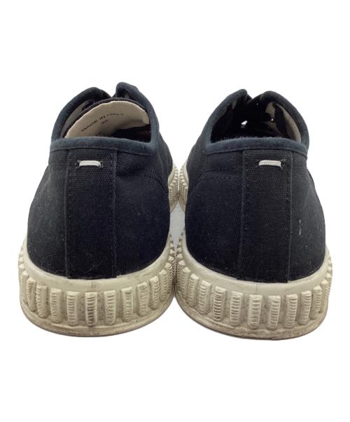 Maison Margiela（メゾンマルジェラ）Maison Margiela (メゾンマルジェラ) ローカットスニーカー ブラック サイズ:SIZE 39の古着・服飾アイテム