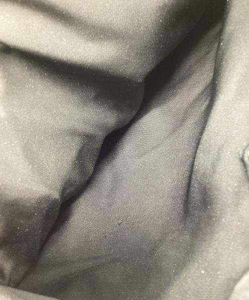 PRADA（プラダ）PRADA (プラダ) ナイロンショルダーバッグ ブラックの古着・服飾アイテム