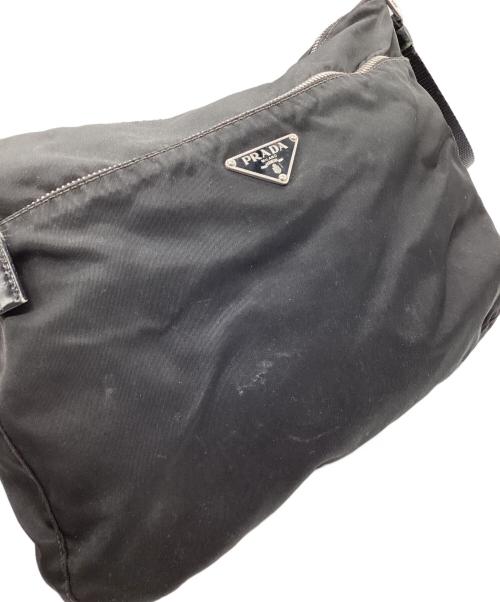 PRADA（プラダ）PRADA (プラダ) ナイロンショルダーバッグ ブラックの古着・服飾アイテム