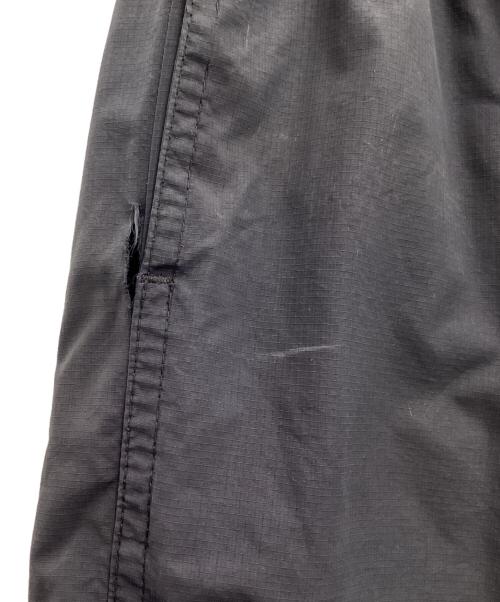 SUPREME（シュプリーム）Supreme (シュプリーム) ナイロンパンツ ブラック サイズ:SIZE Mの古着・服飾アイテム