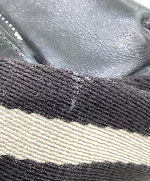 BALLY（バリー）BALLY (バリー) レザーショルダーバッグ ブラックの古着・服飾アイテム