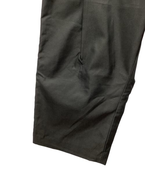 NESHU（-）NESHU (-) straight tuck pants スラックス ブラック サイズ:SIZE Lの古着・服飾アイテム