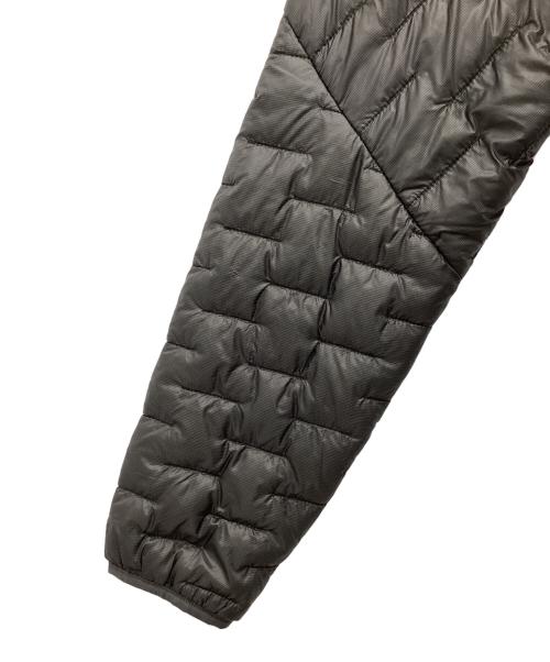 Patagonia（パタゴニア）Patagonia (パタゴニア) マイクロパフフーディ 中綿ジャケット グレー サイズ:SIZE M 未使用品の古着・服飾アイテム
