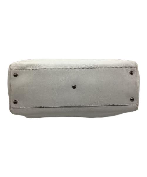 FENDI（フェンディ）FENDI (フェンディ) ピーカブー ラージ トートバッグ ホワイトの古着・服飾アイテム