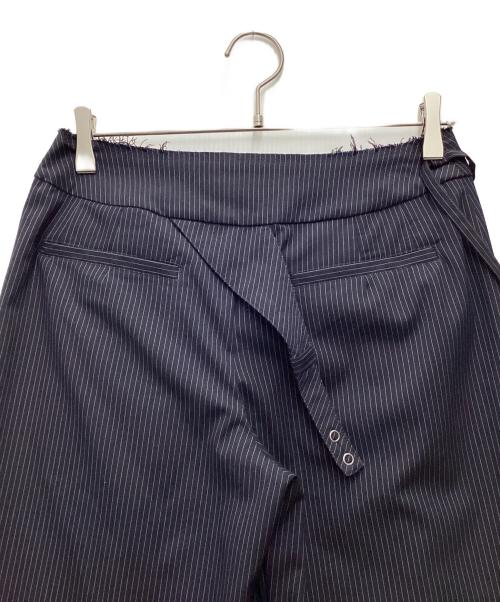LAGUA GEM（ラグアジェム）LAGUA GEM (ラグアジェム) WAIST DESIGN STRIPE スラックス ネイビー サイズ:SIZE Mの古着・服飾アイテム
