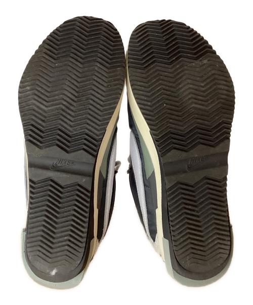 NIKE（ナイキ）NIKE (ナイキ) sacai (サカイ) Zoom Cortez グレー サイズ:cm 23の古着・服飾アイテム
