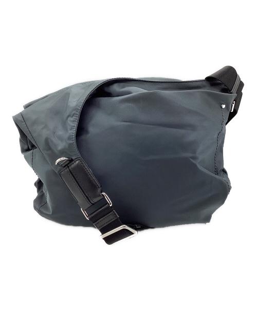 TUMI（トゥミ）TUMI (トゥミ) ショルダーバッグ VOYAGEUR グレーの古着・服飾アイテム
