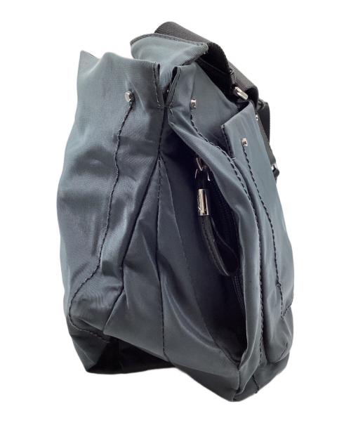 TUMI（トゥミ）TUMI (トゥミ) ショルダーバッグ VOYAGEUR グレーの古着・服飾アイテム