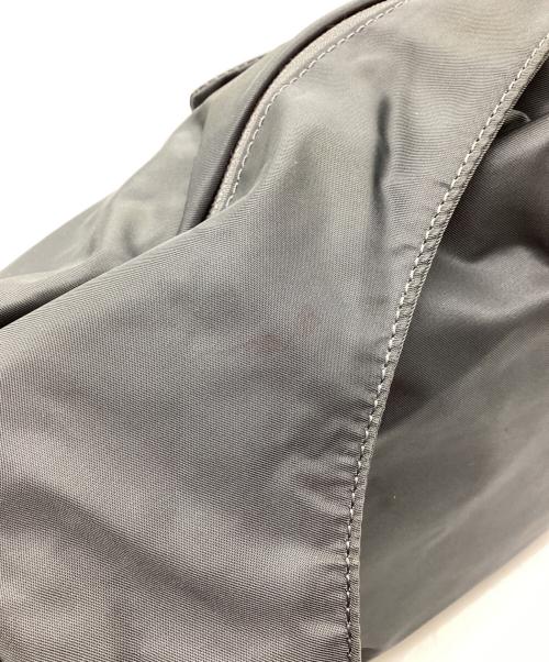 TUMI（トゥミ）TUMI (トゥミ) ショルダーバッグ VOYAGEUR グレーの古着・服飾アイテム
