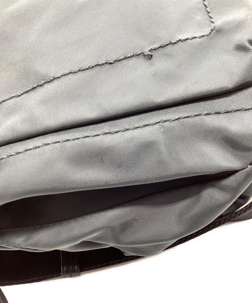 TUMI（トゥミ）TUMI (トゥミ) ショルダーバッグ VOYAGEUR グレーの古着・服飾アイテム