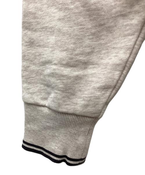 FRED PERRY（フレッドペリー）FRED PERRY (フレッドペリー) スウェット ベージュ サイズ:SIZE Lの古着・服飾アイテム