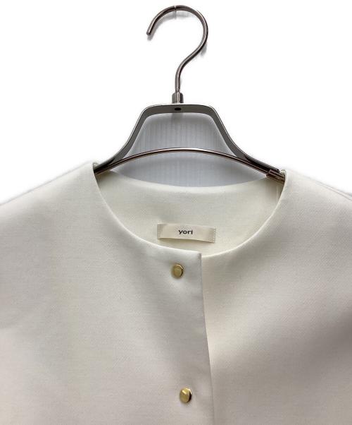 YORI（ヨリ）yori (ヨリ) ダブルクロスワイドジャケット ホワイト サイズ:SIZE FREEの古着・服飾アイテム