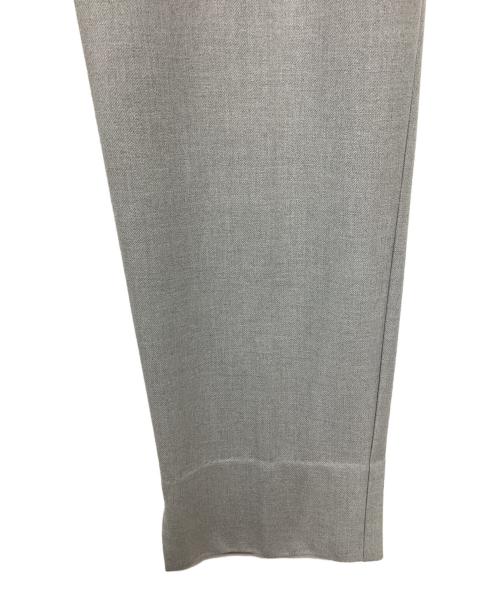 YORI（ヨリ）yori (ヨリ) テーパードパンツ グレー サイズ:SIZE 34の古着・服飾アイテム