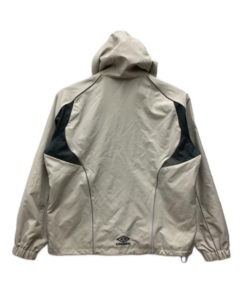 UMBRO（アンブロ）UMBRO (アンブロ) 9090 (9090) Gradation Nylon Hooded Jacket ベージュ×グレー サイズ:SIZE Lの古着・服飾アイテム