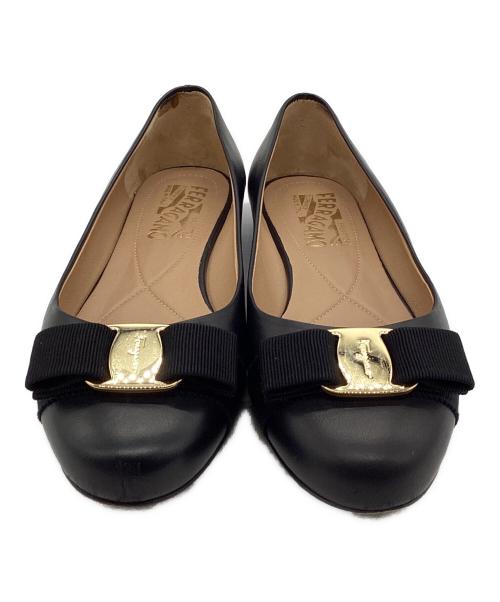 Salvatore Ferragamo（サルヴァトーレ フェラガモ）Salvatore Ferragamo (サルヴァトーレ フェラガモ) パンプス ブラック サイズ:SIZE 24.5cmの古着・服飾アイテム