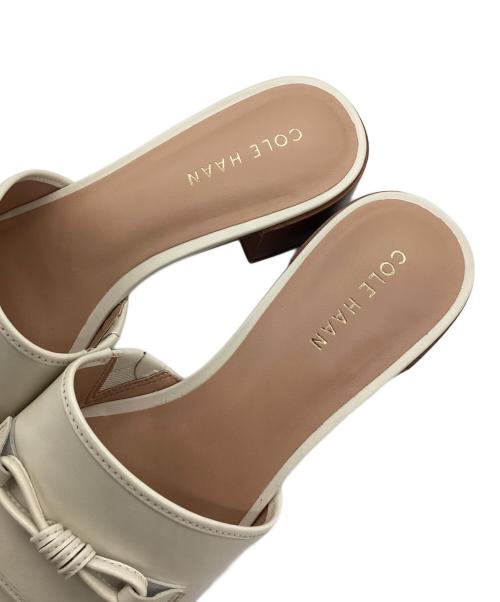 COLE HAAN（コールハーン）COLE HAAN (コールハーン) ミュール ケイリン ボウ ミュール アイボリー サイズ:SIZE 23.5cmの古着・服飾アイテム