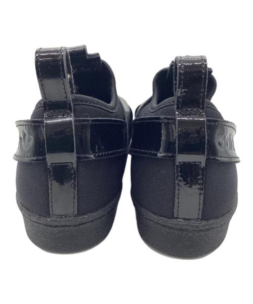 adidas（アディダス）adidas (アディダス) スリッポン アウトラウド ブラック サイズ:SIZE 24cmの古着・服飾アイテム