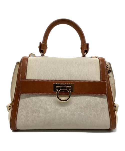 Salvatore Ferragamo（サルヴァトーレ フェラガモ）Salvatore Ferragamo (サルヴァトーレ フェラガモ) 2WAYバッグ ベージュの古着・服飾アイテム