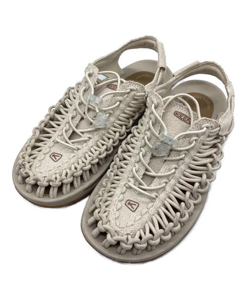 KEEN（キーン）KEEN (キーン) サンダル ユニークキャンバス ホワイト サイズ:SIZE 24.5cmの古着・服飾アイテム