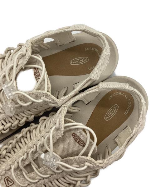 KEEN（キーン）KEEN (キーン) サンダル ユニークキャンバス ホワイト サイズ:SIZE 24.5cmの古着・服飾アイテム