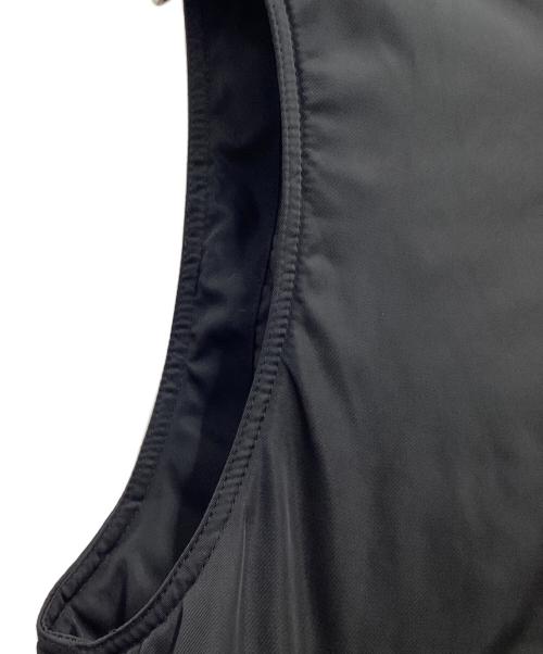 chignon（シニヨン）chignon (シニヨン) フードZIPモッズベスト ブラック サイズ:SIZE Freeの古着・服飾アイテム