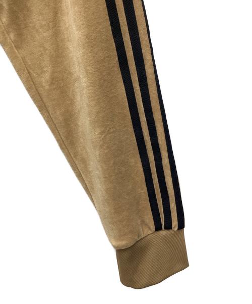 adidas（アディダス）adidas (アディダス) トラックジャケット ベージュ サイズ:SIZE Mの古着・服飾アイテム