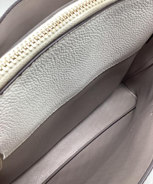 Kate Spade（ケイトスペード）Kate Spade (ケイトスペード) 2WAYバッグ アイボリーの古着・服飾アイテム