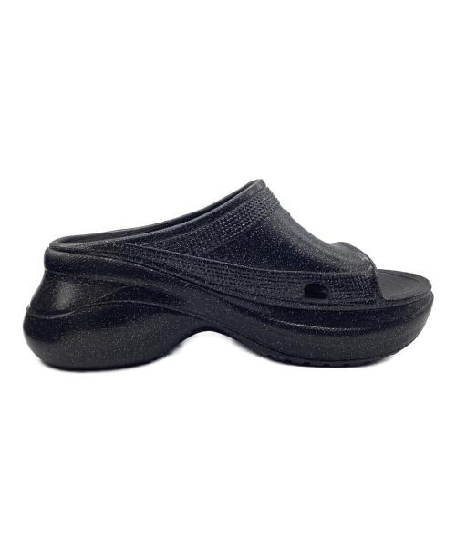 crocs（クロックス）crocs (クロックス) BALENCIAGA (バレンシアガ) スライドサンダル CROCS Pool Crocs SLIDE RUB ブラック サイズ:SIZE 23.5cmの古着・服飾アイテム
