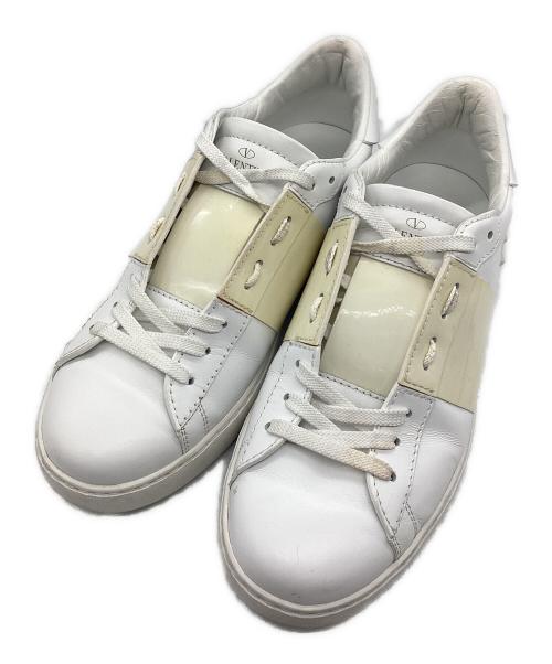 VALENTINO（ヴァレンティノ）VALENTINO (ヴァレンティノ) ローカットスニーカー ホワイト サイズ:SIZE 40の古着・服飾アイテム