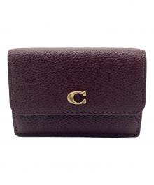 COACH（コーチ）の古着「3つ折り財布　ミニ トライフォールド ウォレット」｜レッド
