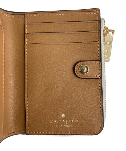 Kate Spade（ケイトスペード）Kate Spade (ケイトスペード) 2つ折り財布 ホワイトの古着・服飾アイテム