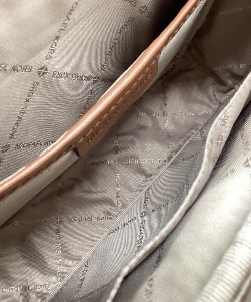 MICHAEL KORS（マイケルコース）MICHAEL KORS (マイケルコース) ショルダーバッグ アイボリーの古着・服飾アイテム