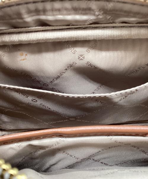 MICHAEL KORS（マイケルコース）MICHAEL KORS (マイケルコース) ショルダーバッグ アイボリーの古着・服飾アイテム