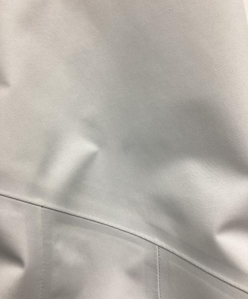 ARC'TERYX（アークテリクス）ARC'TERYX (アークテリクス) Beta AR jacket ソリチュード／ヴォイド サイズ:SIZE Sの古着・服飾アイテム